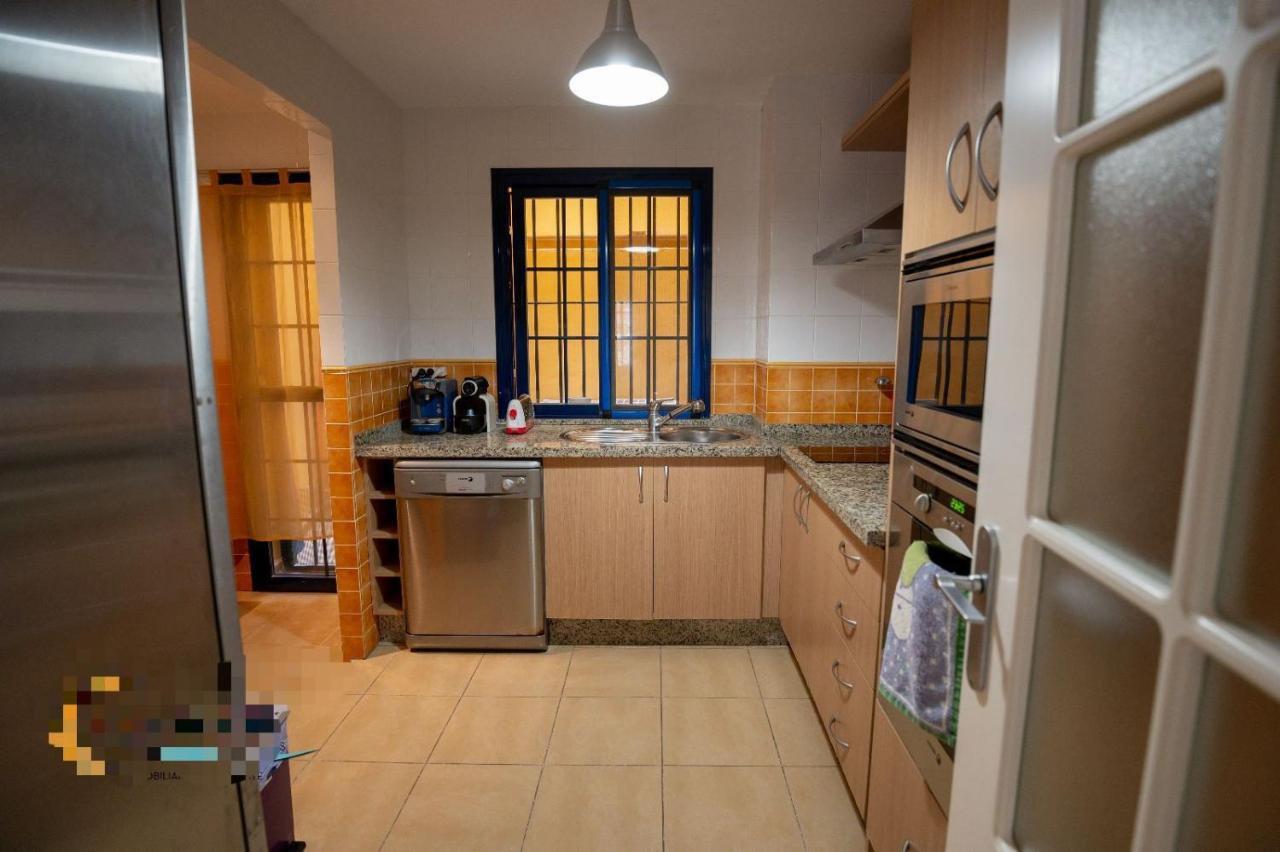 Vista Bahia Con Piscinas, Parking Y Terraza Lejlighed La Herradura  Eksteriør billede